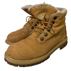 TIMBERLANDS Winter Boots Youth Size 5.5, Gently Used